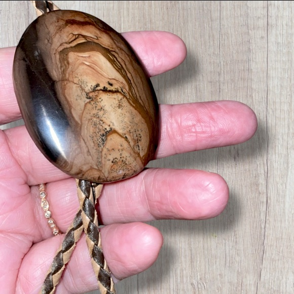 VTG Picture Jasper Cabochon Braided Leather Gold-tone ornate tips Bolo Tie VGUC